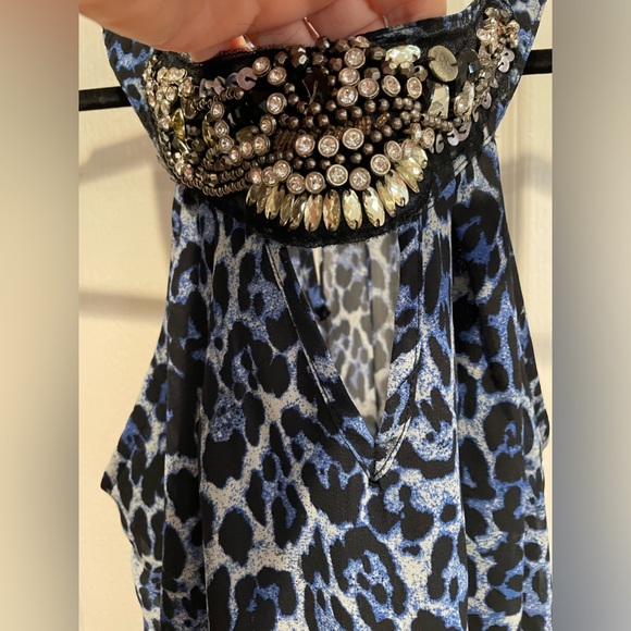 Faisa size small embellished, animal, print top. Fully lined. - Picture 8 of 8